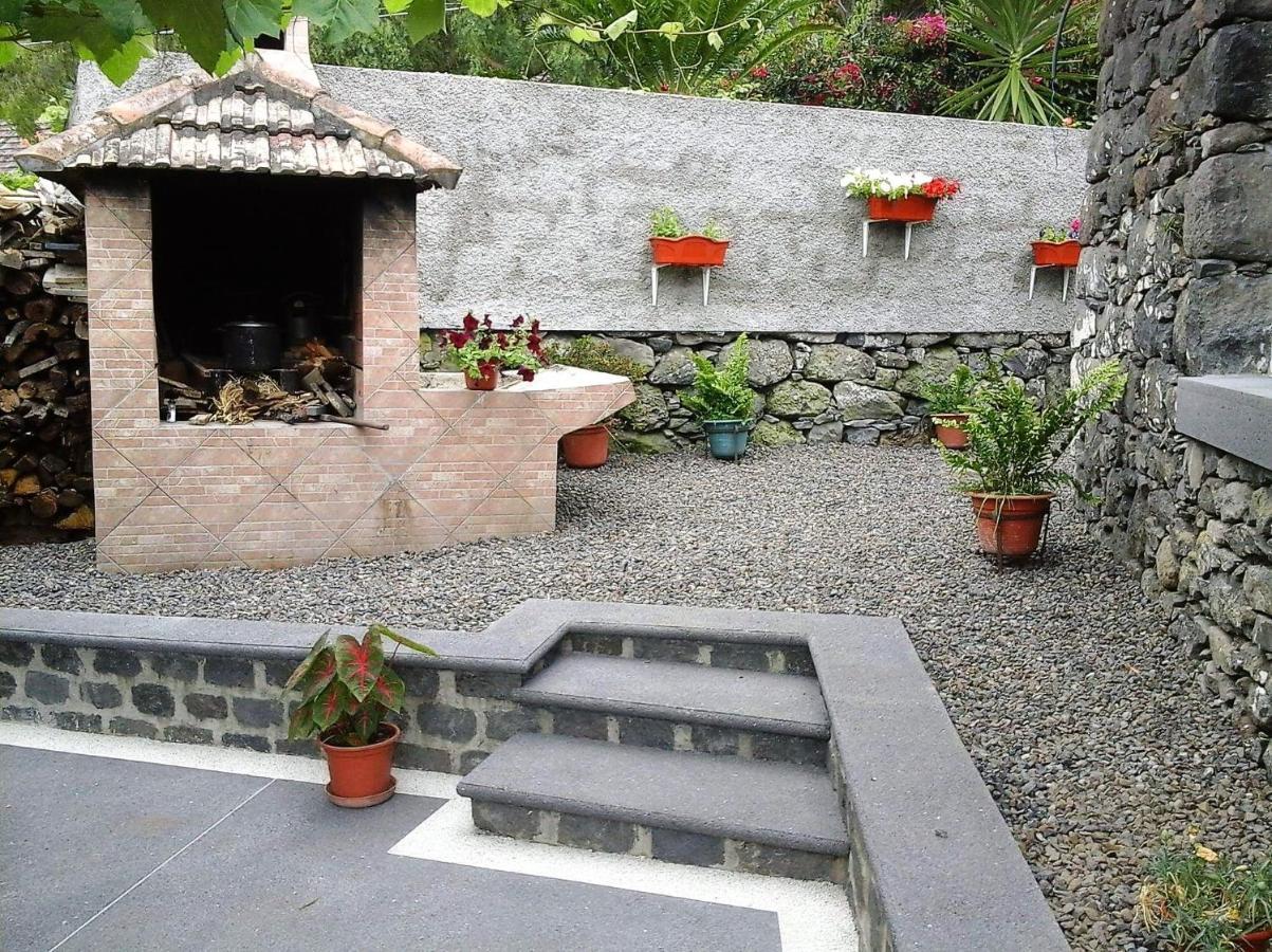 Cottage Quinze, Contemporary Designed Cottage With Swimming Pool ปอนตา เดลกาดา ภายนอก รูปภาพ