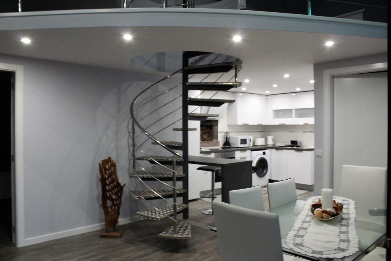 Cottage Quinze, Contemporary Designed Cottage With Swimming Pool ปอนตา เดลกาดา ภายนอก รูปภาพ