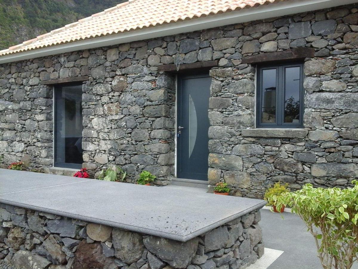 Cottage Quinze, Contemporary Designed Cottage With Swimming Pool ปอนตา เดลกาดา ภายนอก รูปภาพ
