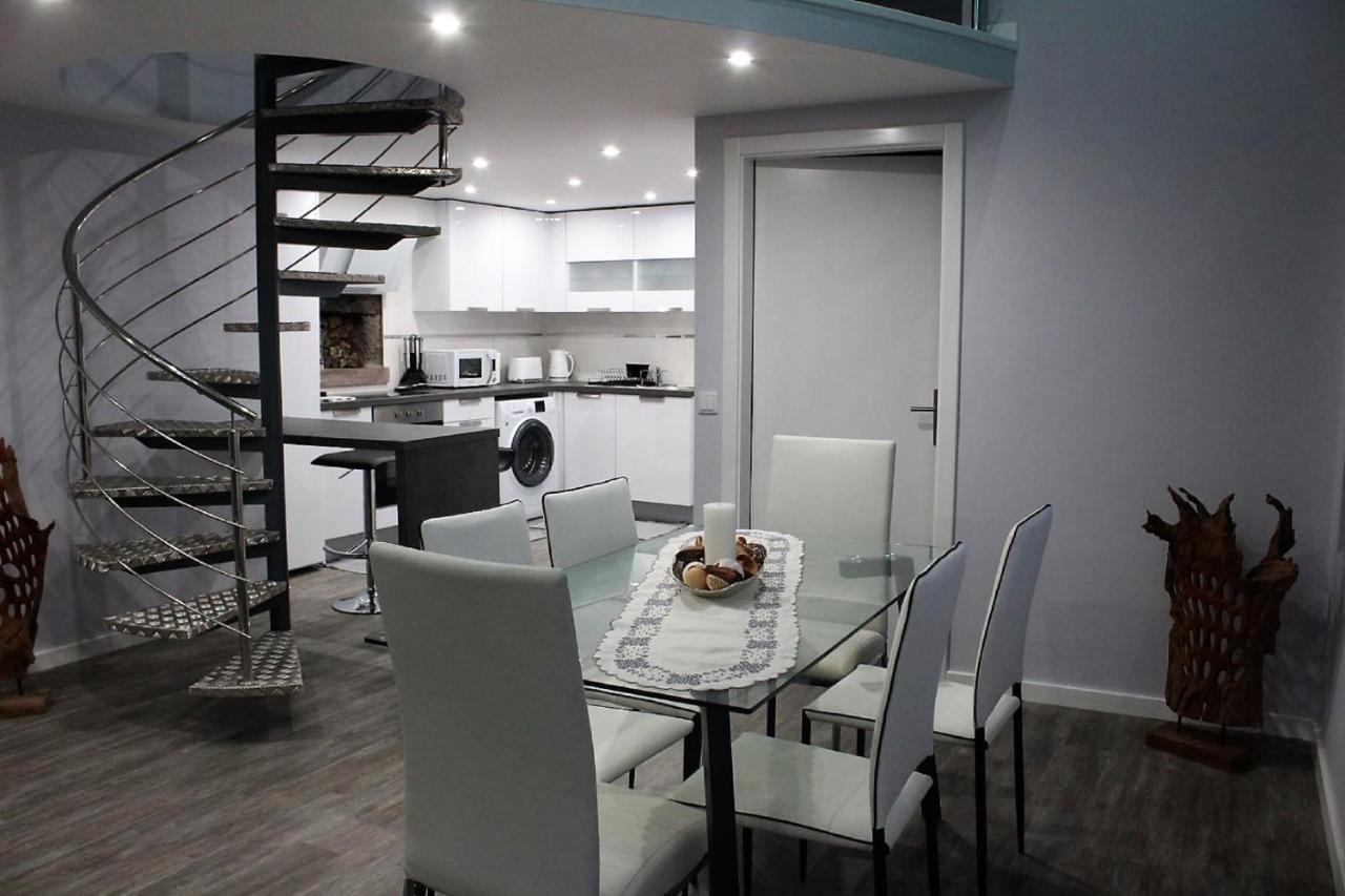 Cottage Quinze, Contemporary Designed Cottage With Swimming Pool ปอนตา เดลกาดา ภายนอก รูปภาพ
