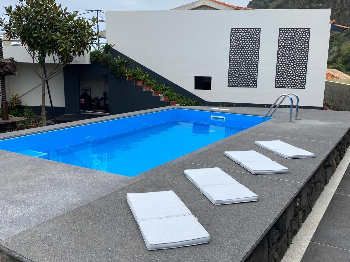 Cottage Quinze, Contemporary Designed Cottage With Swimming Pool ปอนตา เดลกาดา ภายนอก รูปภาพ